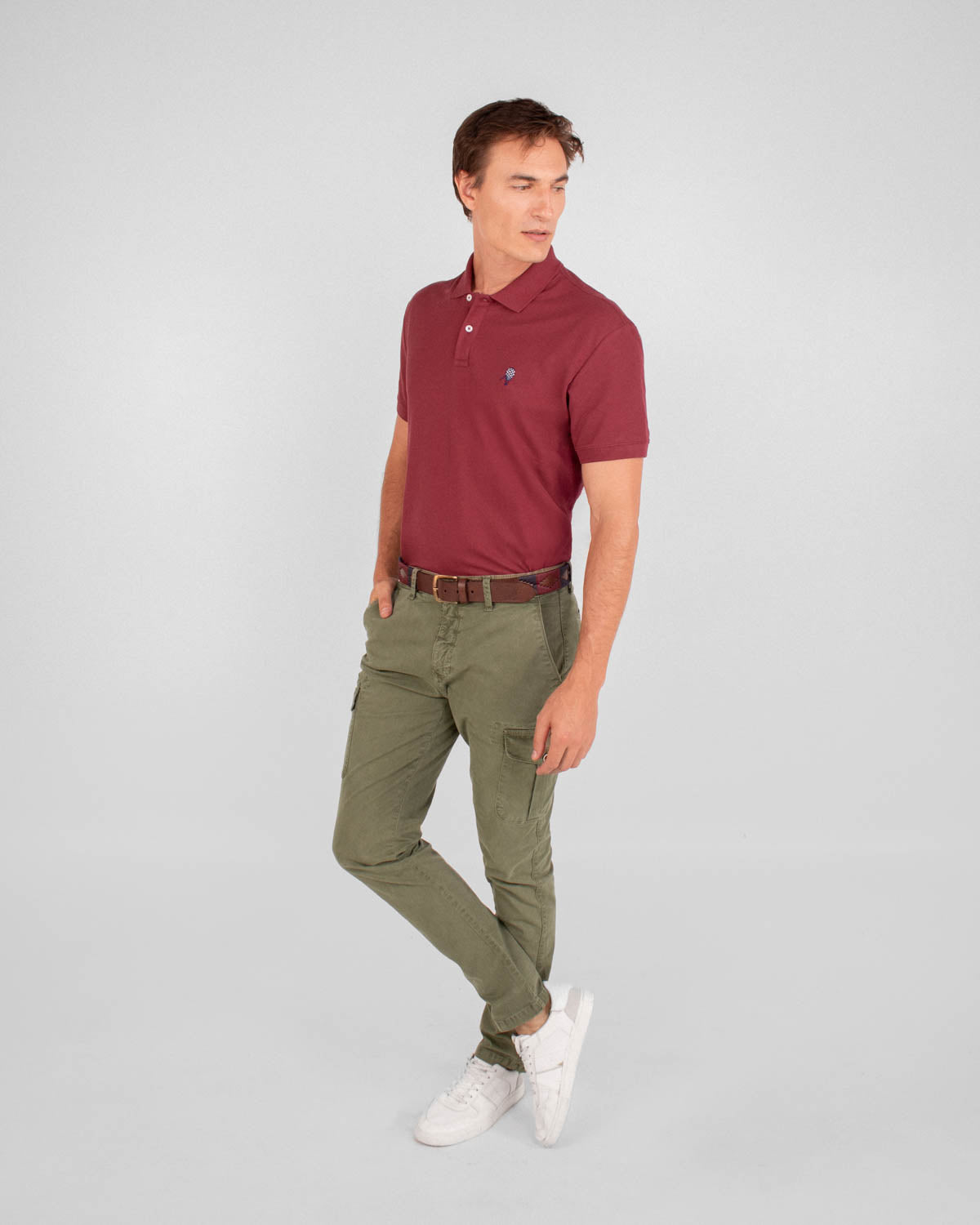 Pantalón cargo en drill verde oliva para hombre