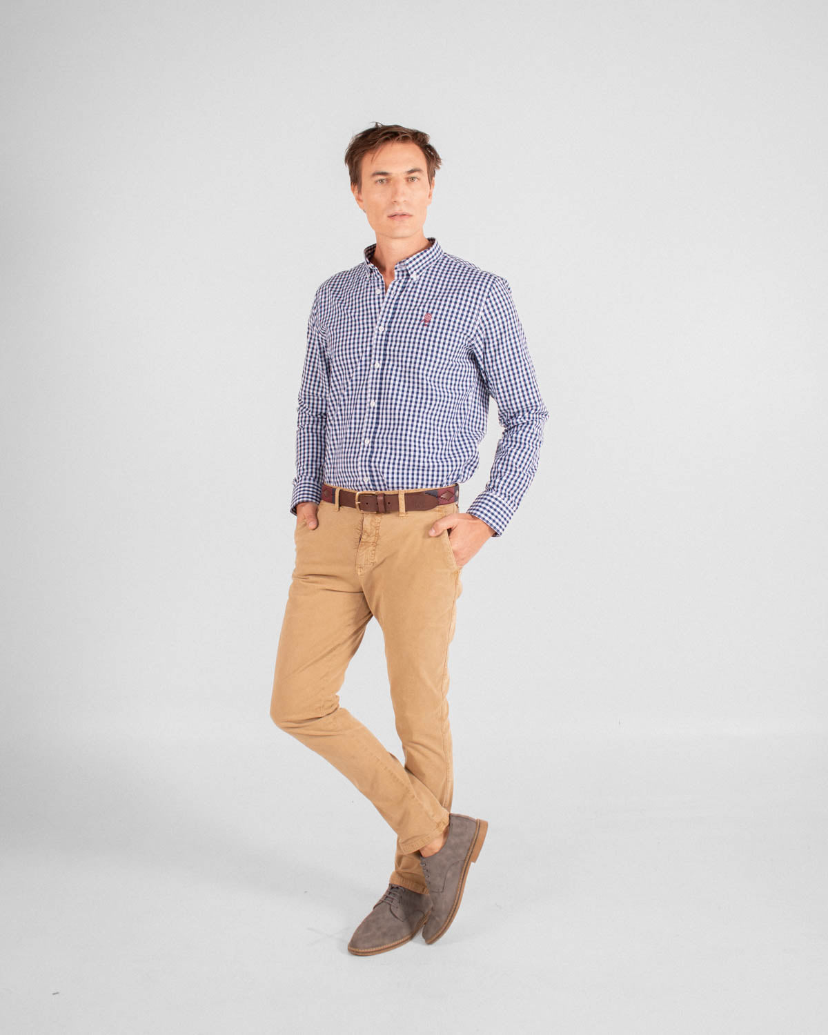 Pantalón chino en drill khaki para hombre