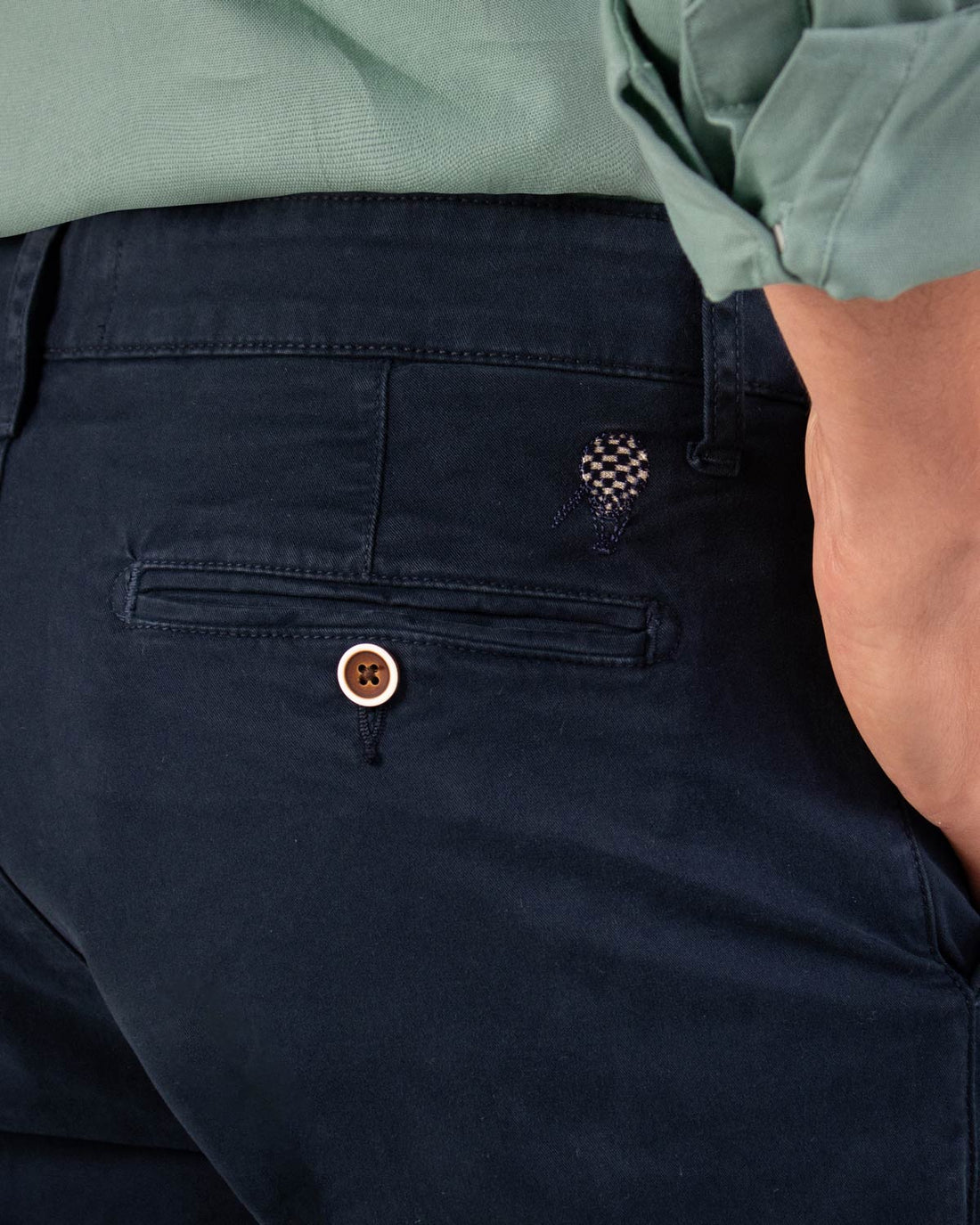 Pantalón chino en drill azul navy para hombre